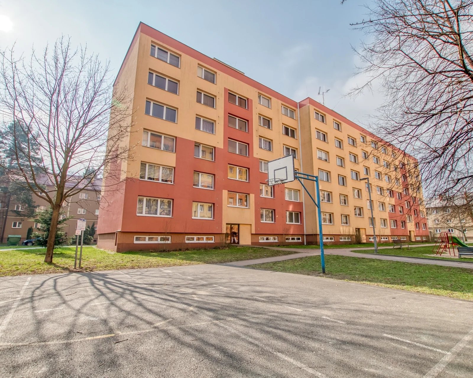 Byt 2+1 s výhledem a klidem v posledním patře - 2.2