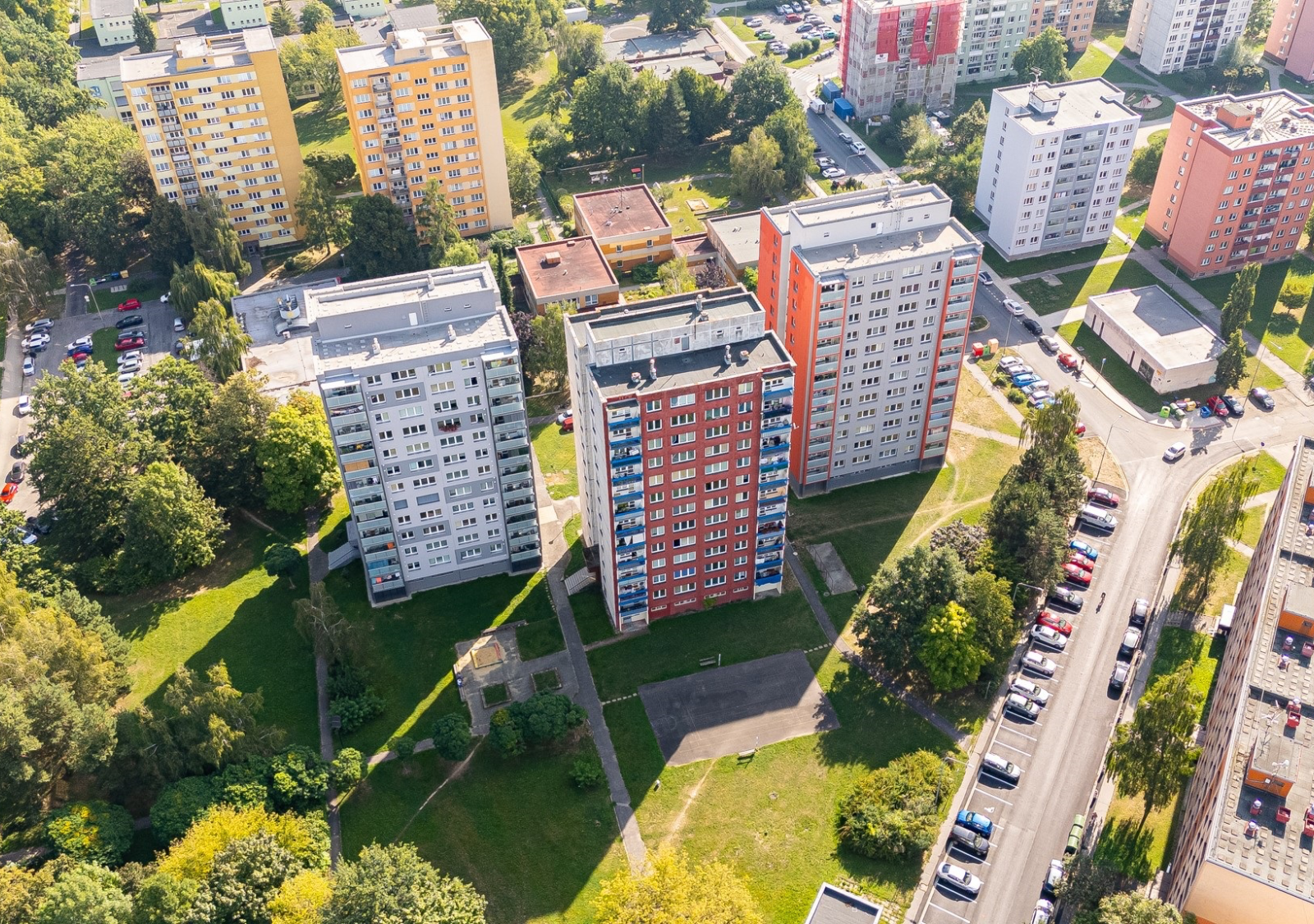 Prostorný byt 3+1 po rekonstrukci v Ostravě–Dubině - 12.1
