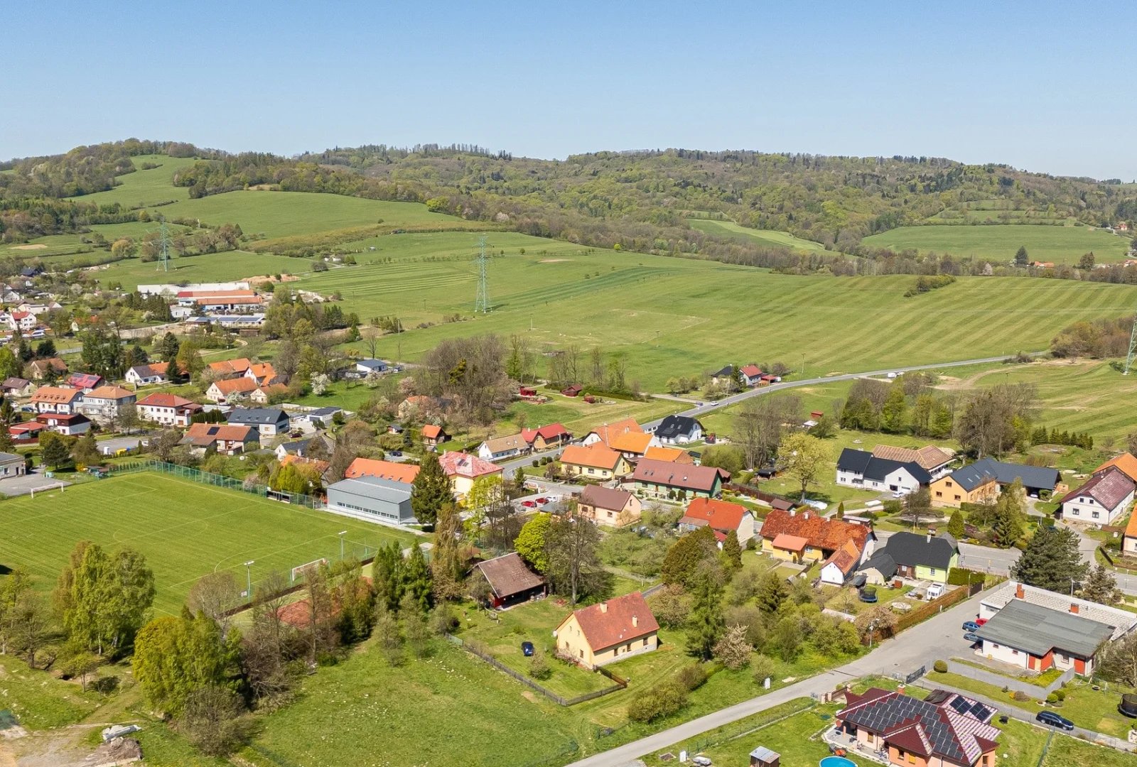 Menší stavební pozemek v Hostašovicích - 6.1